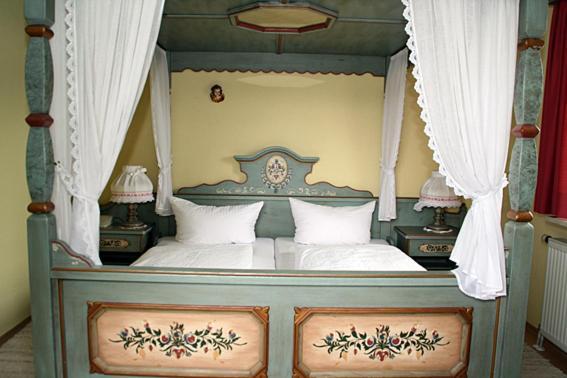 Hotel Bayerischer Hof Rehlings Weißensberg Стая снимка